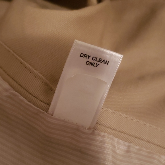 Banana Republic (42R) Tailored Fit - Picture 6 of 8